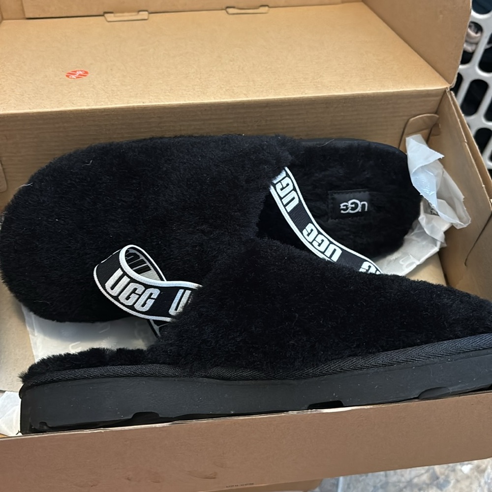 Black, Fuzzy, Ugg Yeah Clog - image 4